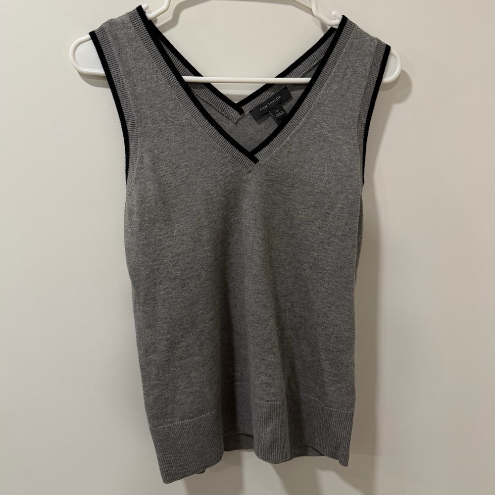 Ann Taylor NWOT V-Neck Sweater Vest